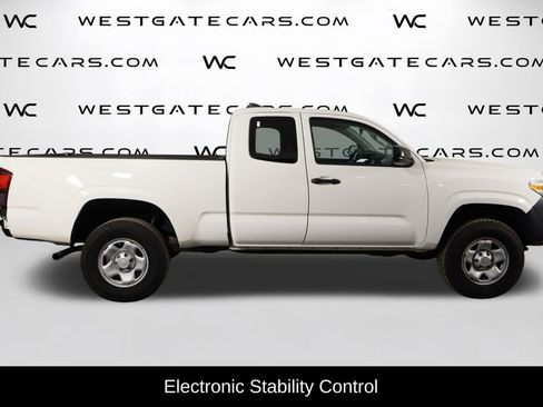 Used 2019 Toyota Tacoma SR image 7