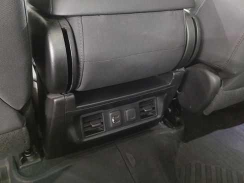 Used 2022 Chevrolet Silverado 1500 LT image 19