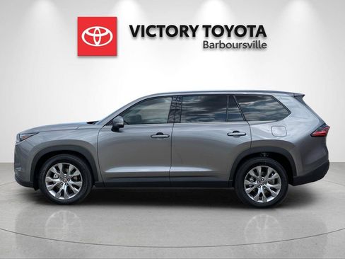 Used 2026 Toyota Grand Highlander AWD Hybrid image 2