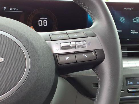 Used 2025 Hyundai Kona SEL FWD image 24