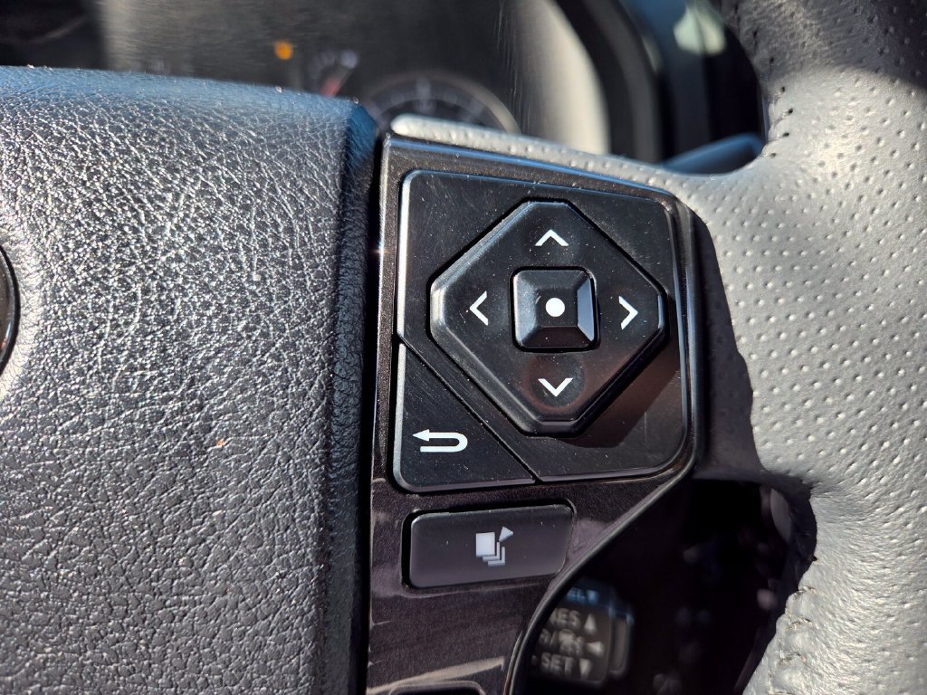 Used 2024 Toyota 4Runner TRD Off-Road AWD/4WD image 19