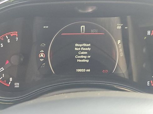 Used 2025 Dodge Durango GT RWD image 3