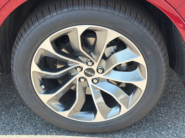 New 2027 Lincoln Aviator AWD w/ Jet Appearance Package image 20