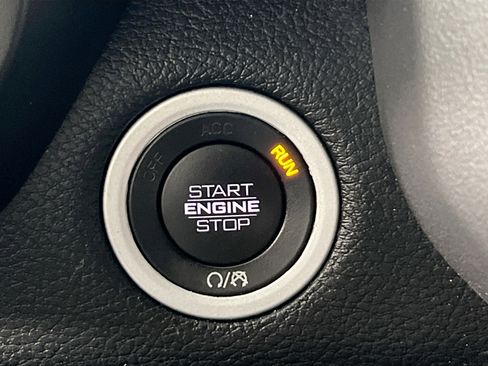Used 2022 RAM 1500 Laramie RWD image 24