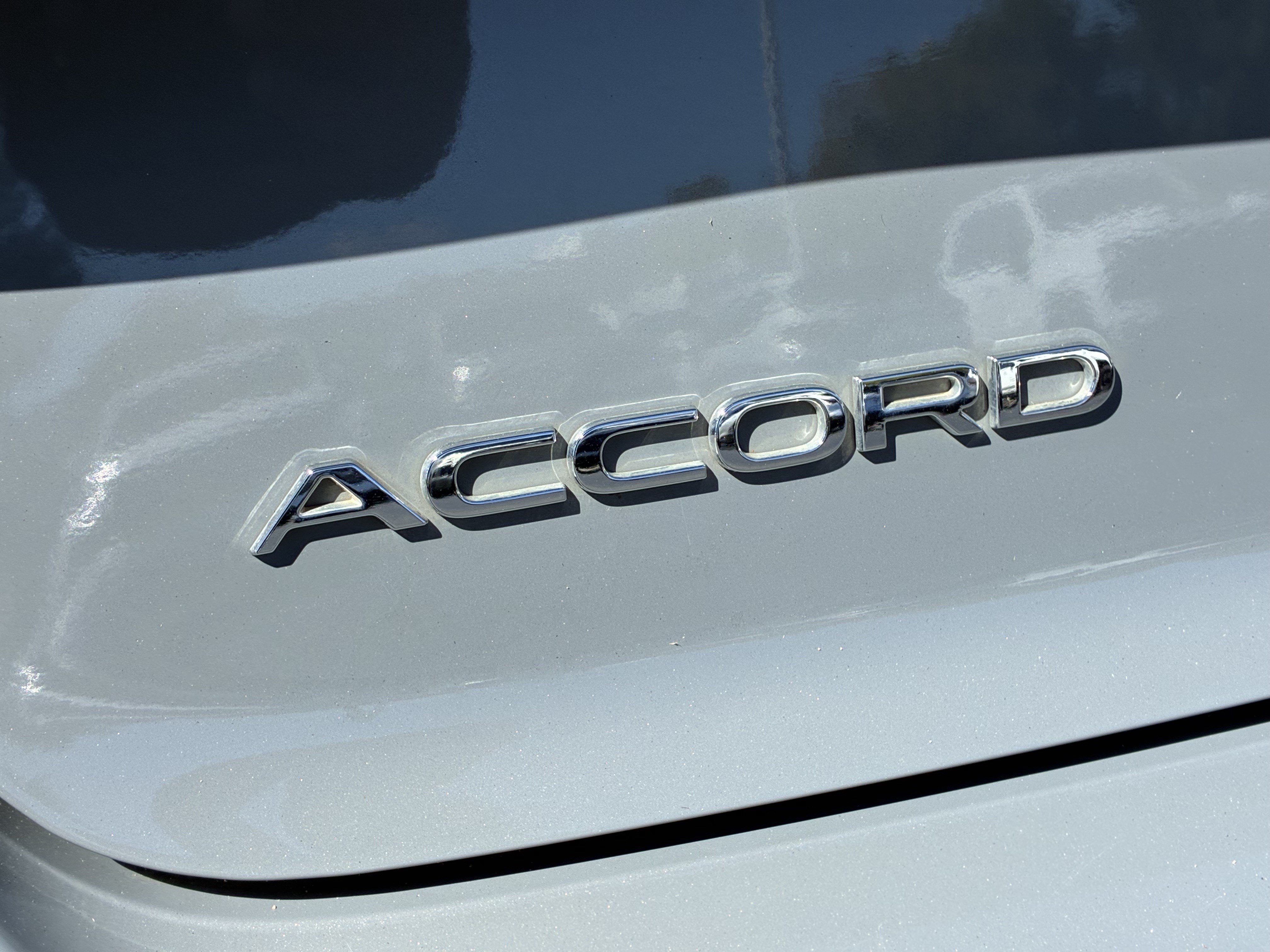 Used 2025 Honda Accord EX-L image 10
