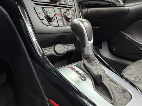 Used 2019 Buick Cascada Premium FWD image 23