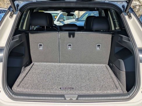 Certified 2026 Volkswagen Tiguan SE R-Line FWD image 13