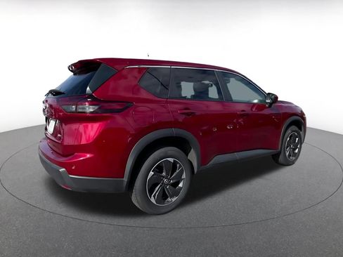 Used 2025 Nissan Rogue SV AWD/4WD image 10