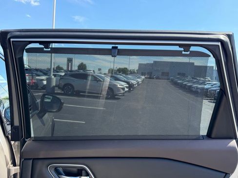 Used 2021 Nissan Rogue SL FWD image 22