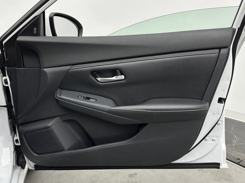 Used 2021 Nissan Sentra SV image 30