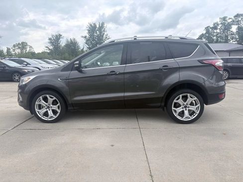 Used 2017 Ford Escape Titanium w/ Equipment Group 301A AWD/4WD image 9