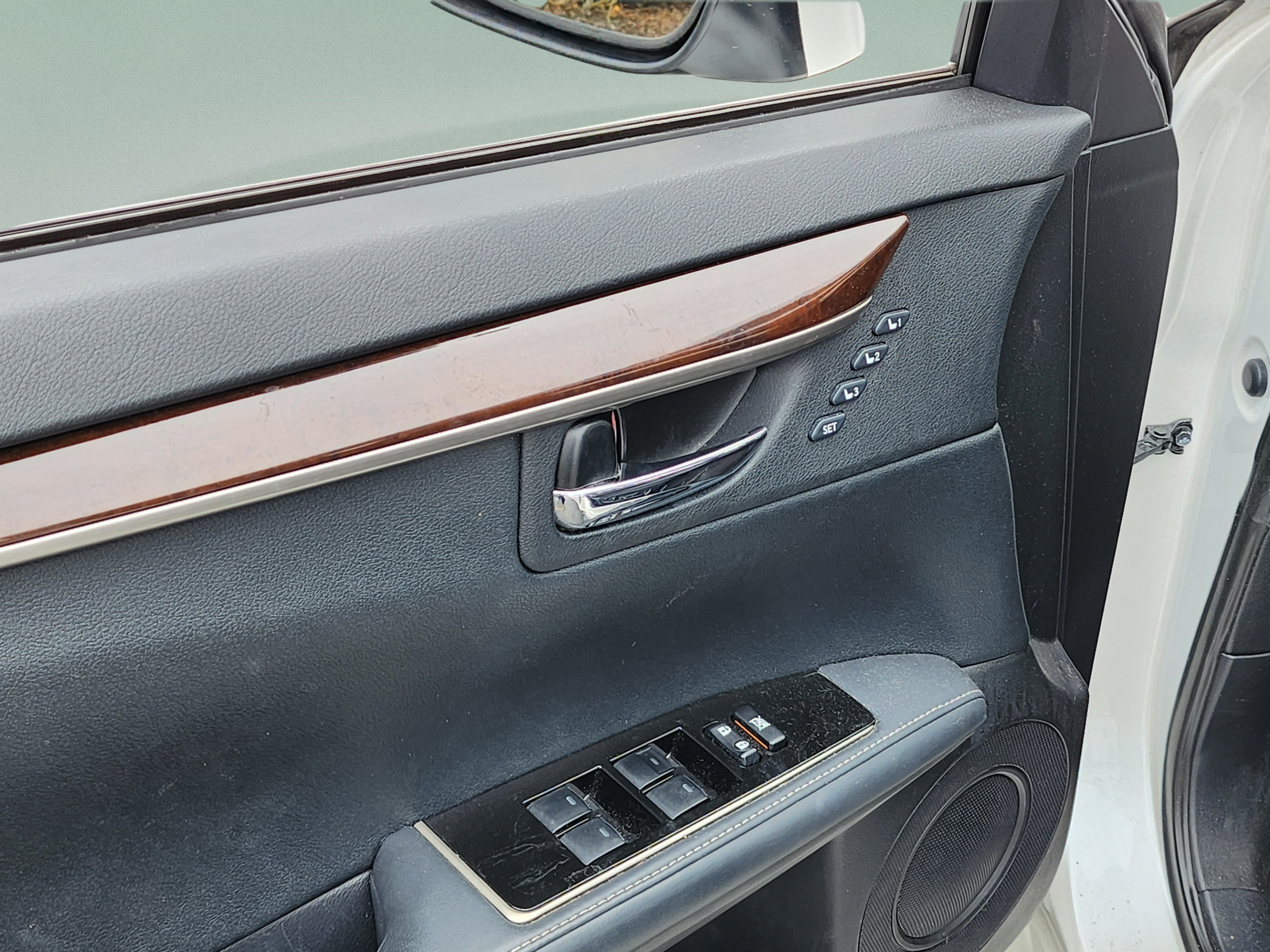 Used 2018 Lexus ES 350 w/ Premier Package FWD image 10