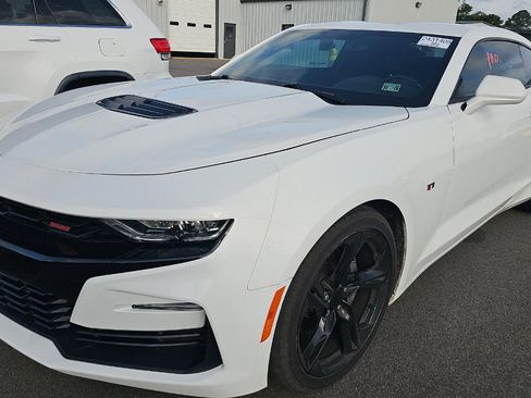 Used 2019 Chevrolet Camaro SS RWD image 1