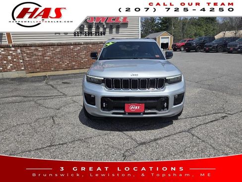 Used 2022 Jeep Grand Cherokee L Overland w/ MOPAR Finishing Package AWD/4WD image 9
