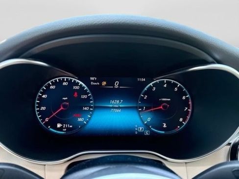 Used 2021 Mercedes-Benz GLC 300 image 15