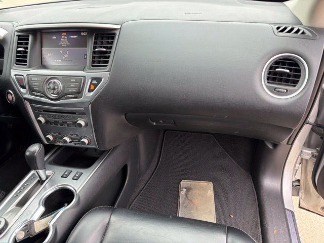 Used 2017 Nissan Pathfinder SL AWD/4WD image 29