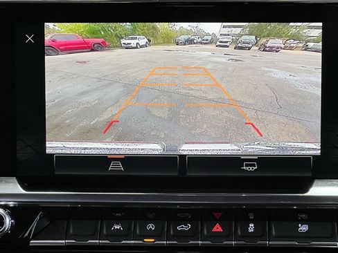 New 2026 GMC Sierra 1500 Elevation image 18