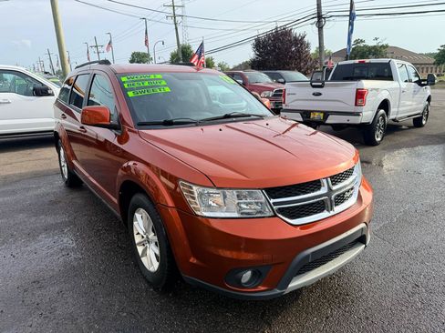Used 2013 Dodge Journey SXT FWD image 9