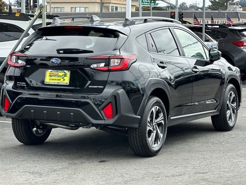 Certified 2025 Subaru Crosstrek 2.0i Premium image 4