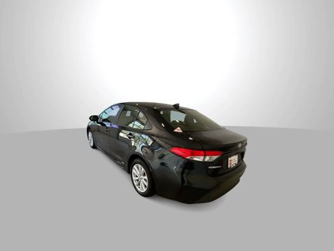 Used 2023 Toyota Corolla LE w/ LE Premium Package AWD/4WD image 6