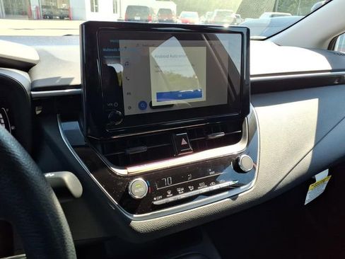 Used 2026 Toyota Corolla LE FWD image 14