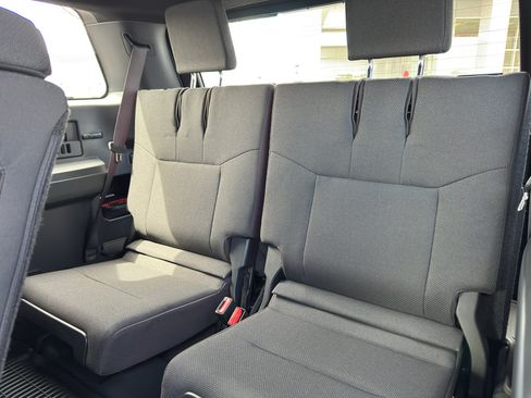 New 2026 Toyota 4Runner SR5 AWD/4WD image 8