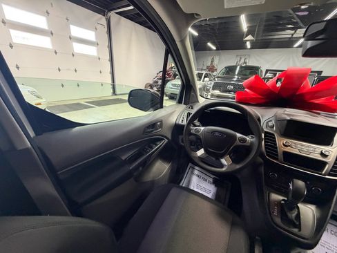 Used 2020 Ford Transit Connect XL FWD image 31
