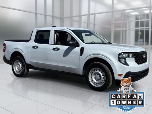 Used 2025 Ford Maverick XL w/ Equipment Group 102A AWD/4WD image 8