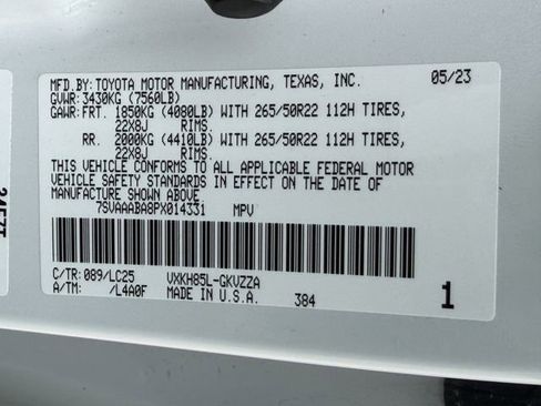 Used 2023 Toyota Sequoia Capstone AWD/4WD image 37