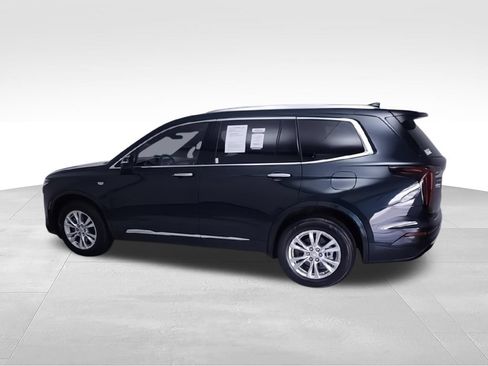 Used 2024 Cadillac XT6 Luxury w/ LPO, Floor Liner Package FWD image 7