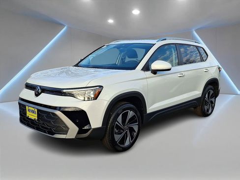 New 2026 Volkswagen Taos SE AWD/4WD image 1