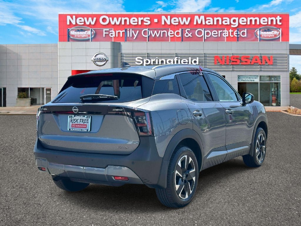 Certified 2025 Nissan Kicks SV w/ SV Premium Package AWD/4WD image 5