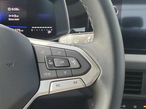 Certified 2025 Volkswagen Jetta SE w/ Sunroof Package FWD image 20