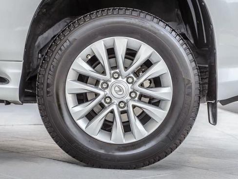 Used 2021 Lexus GX 460 Premium image 11