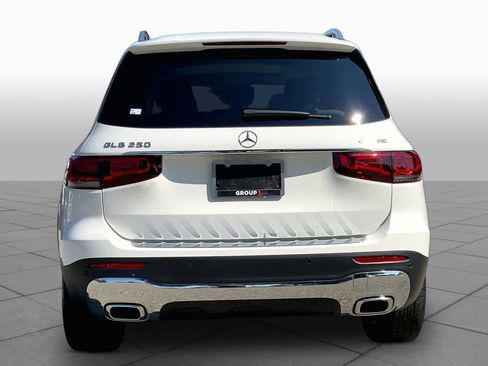 Certified 2022 Mercedes-Benz GLB 250 4MATIC image 5