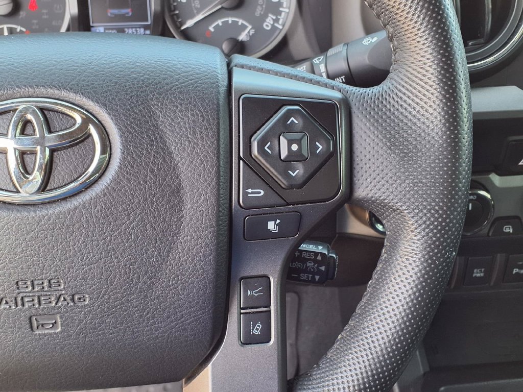 Used 2021 Toyota Tacoma TRD Off-Road w/ TRD Premium Off Road Package AWD/4WD image 36
