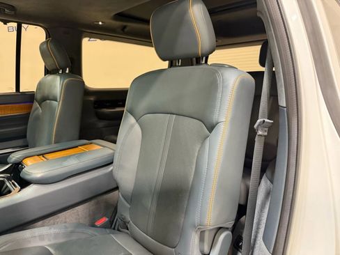 Used 2022 Jeep Grand Wagoneer Series II w/ Premium Group II image 24