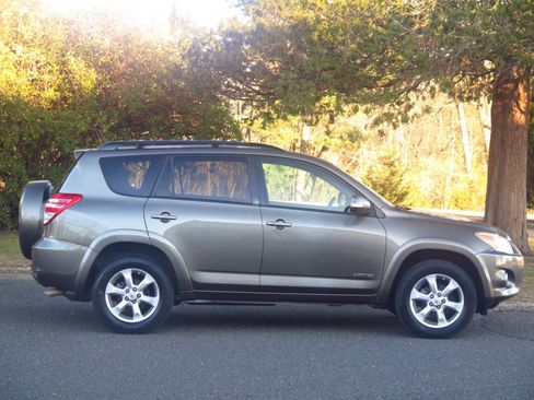 Used 2011 Toyota RAV4 Limited image 5