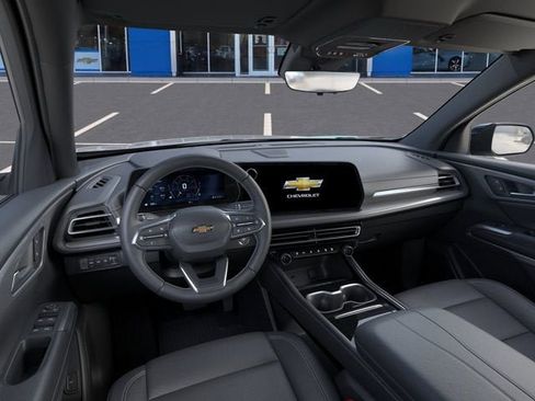 New 2026 Chevrolet Traverse LT w/ Sun and Wheel Package AWD/4WD image 15