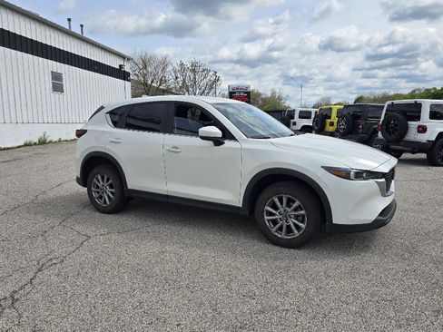 Used 2023 MAZDA CX-5 AWD 2.5 S w/ Select Package image 3
