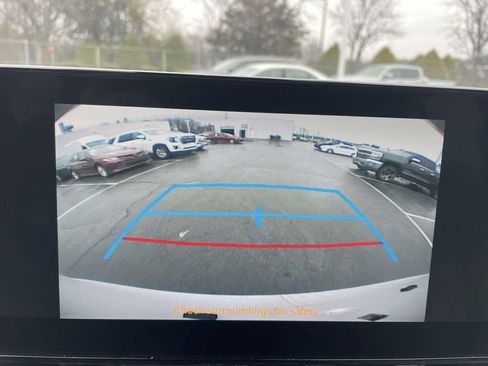 Used 2025 Toyota Sienna XLE image 41