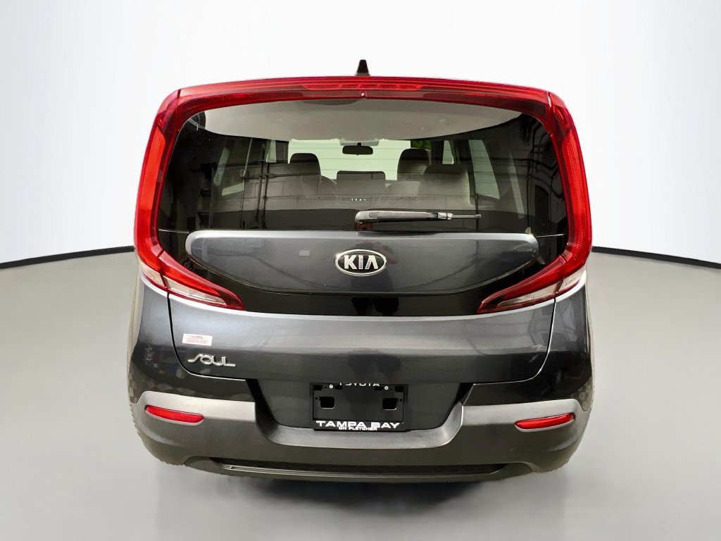Used 2020 Kia Soul LX FWD image 4