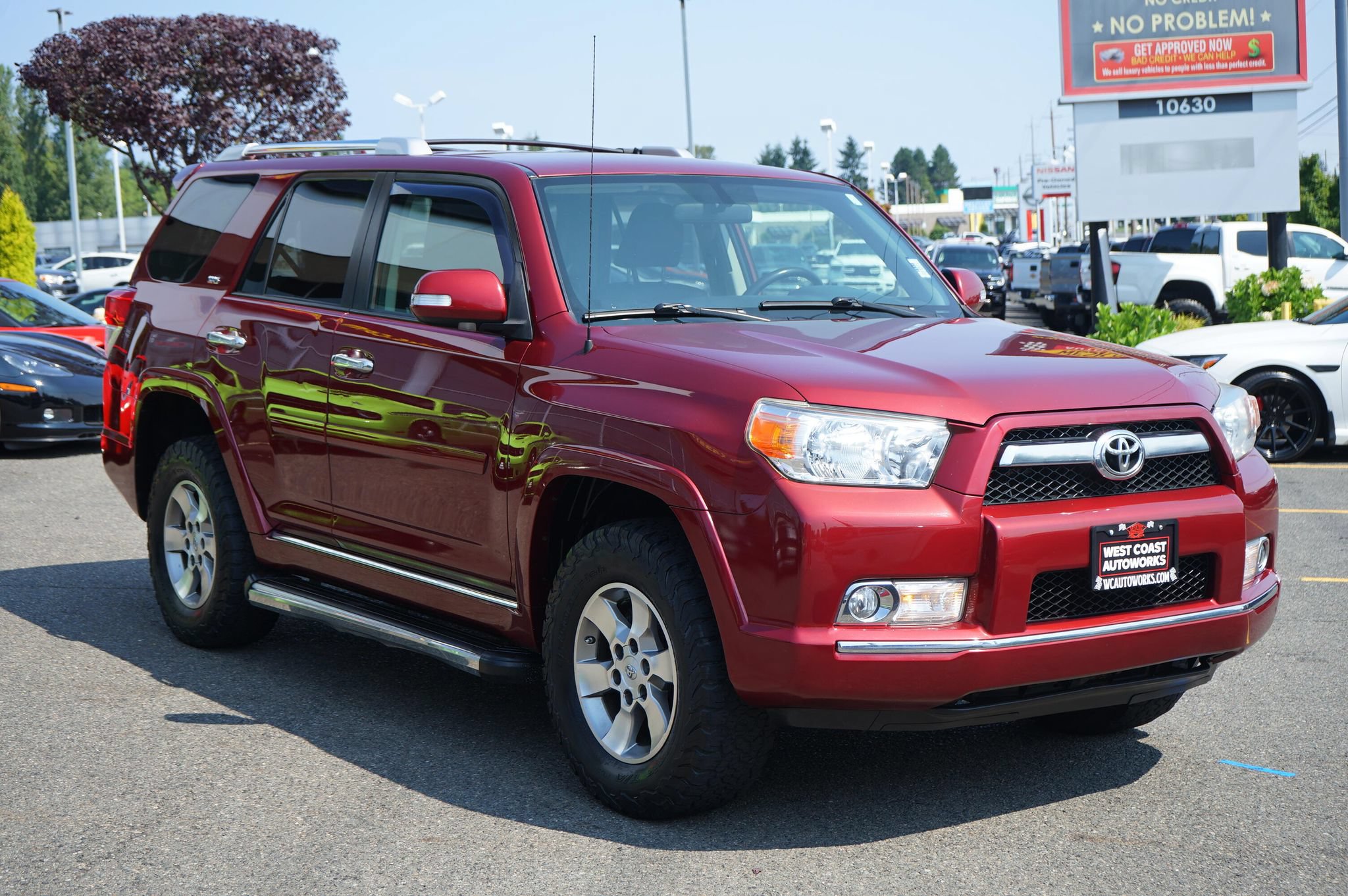 Used 2012 Toyota 4Runner SR5 AWD/4WD image 7
