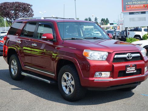 Used 2012 Toyota 4Runner SR5 AWD/4WD image 7