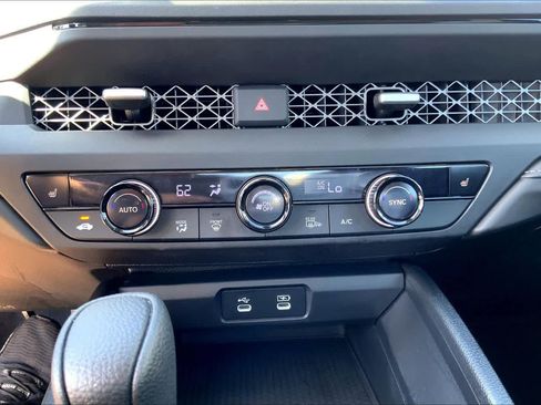 Used 2025 Honda Accord SE image 33