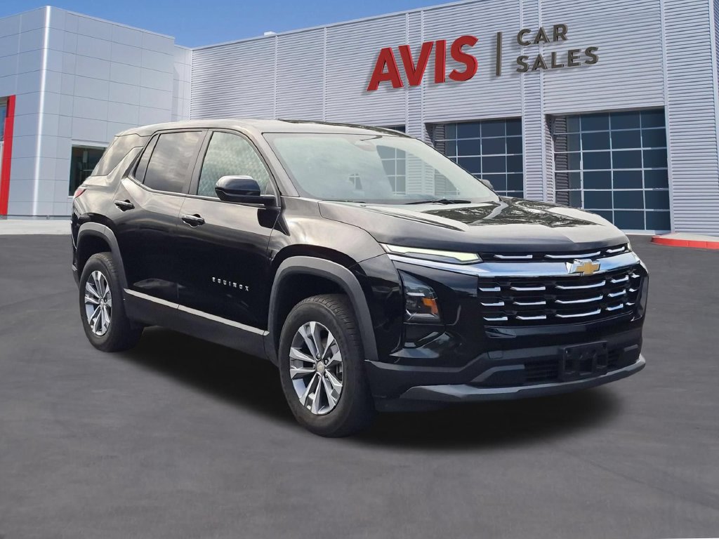 Used 2025 Chevrolet Equinox LT FWD image 3