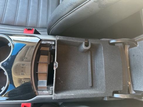 Used 2017 Ford Edge SEL w/ Equipment Group 201A image 19