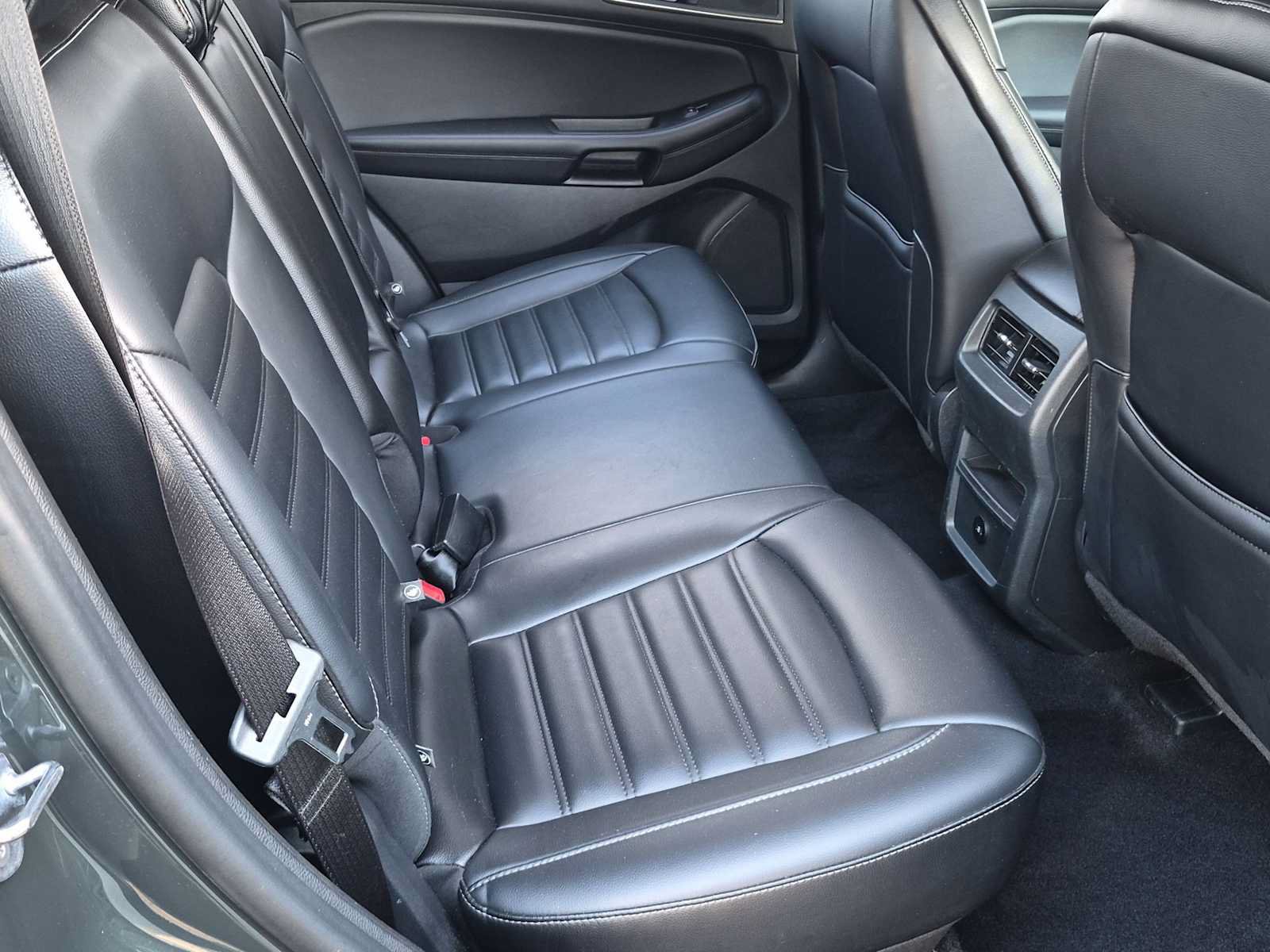 Used 2024 Ford Edge SEL AWD/4WD image 20