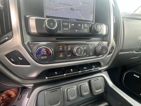 Used 2017 GMC Sierra 1500 SLT w/ SLT Premium Package AWD/4WD image 28