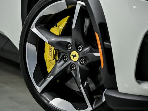 Used 2025 Ferrari Purosangue image 4